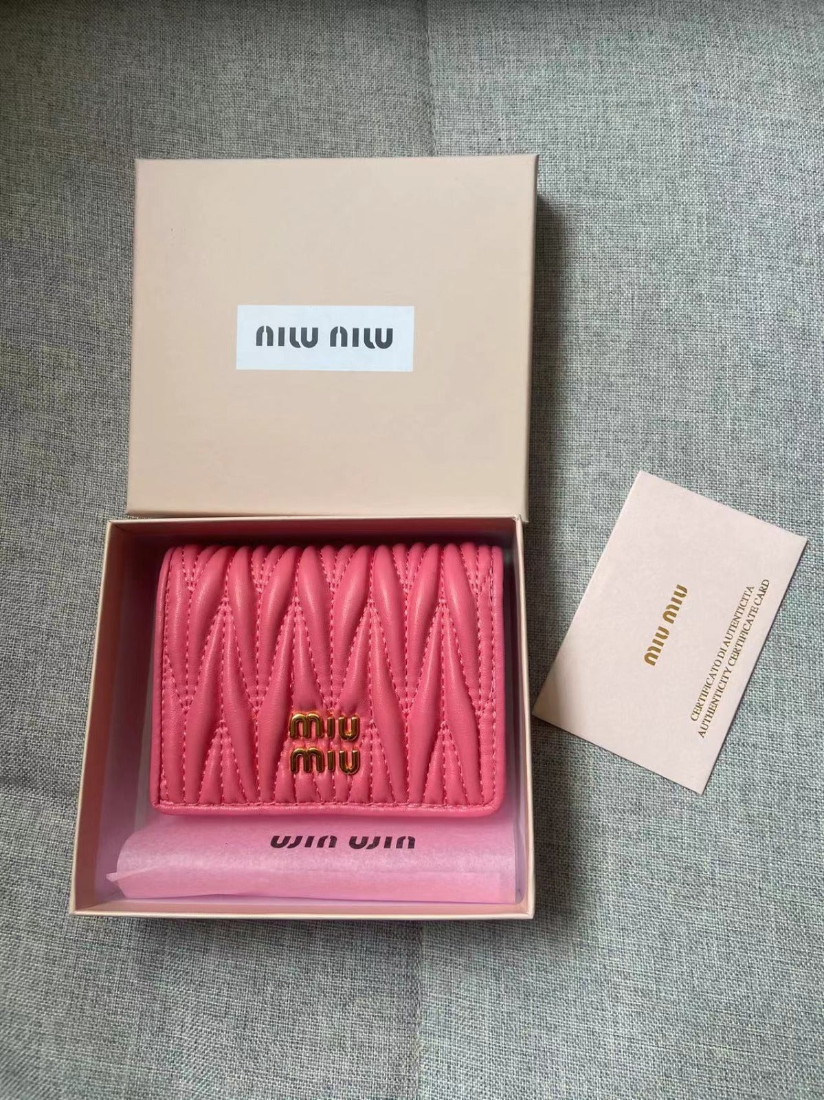 Miu Wallet With Box