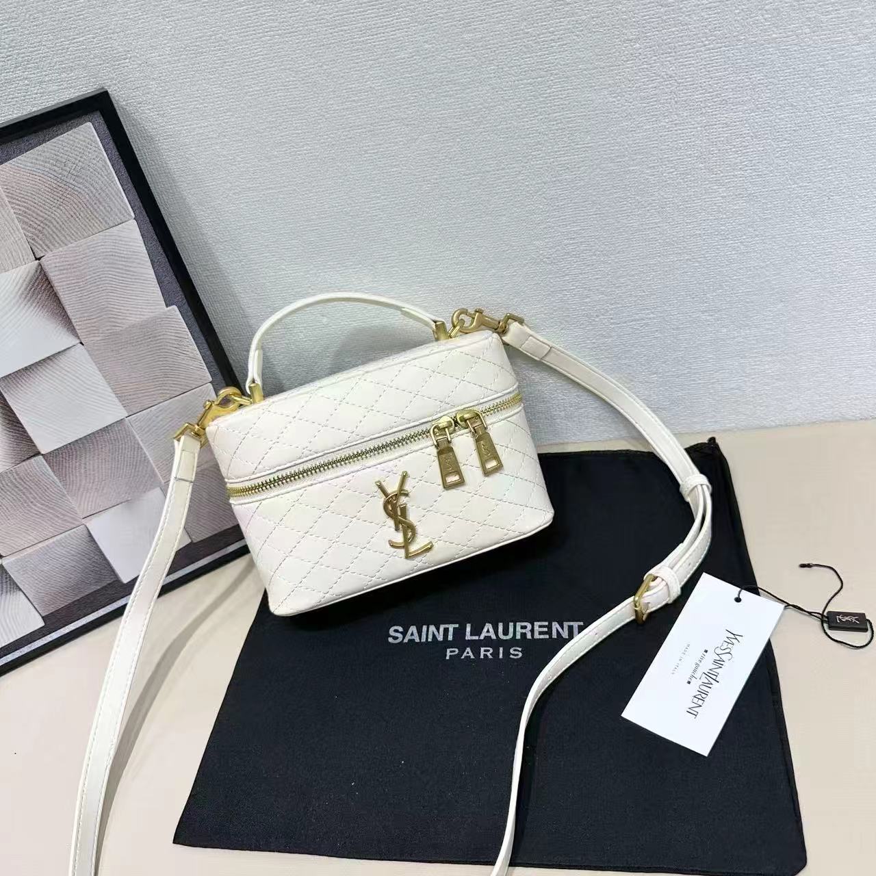 Gaby Medium Vanity Bag